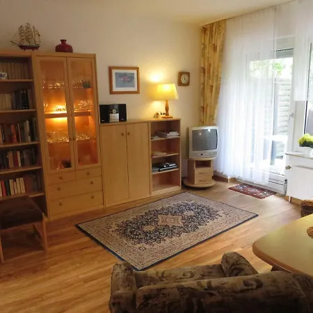 Ferienhaus Utkiek 8 2 Holiday home *